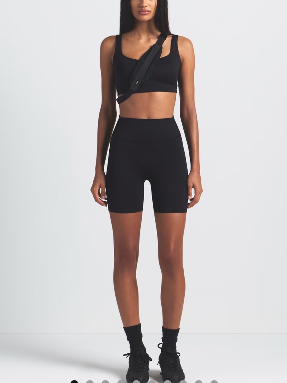 NWT SKIMS SKIMS Nike Matte High-Waisted 5" Biker Shorts black